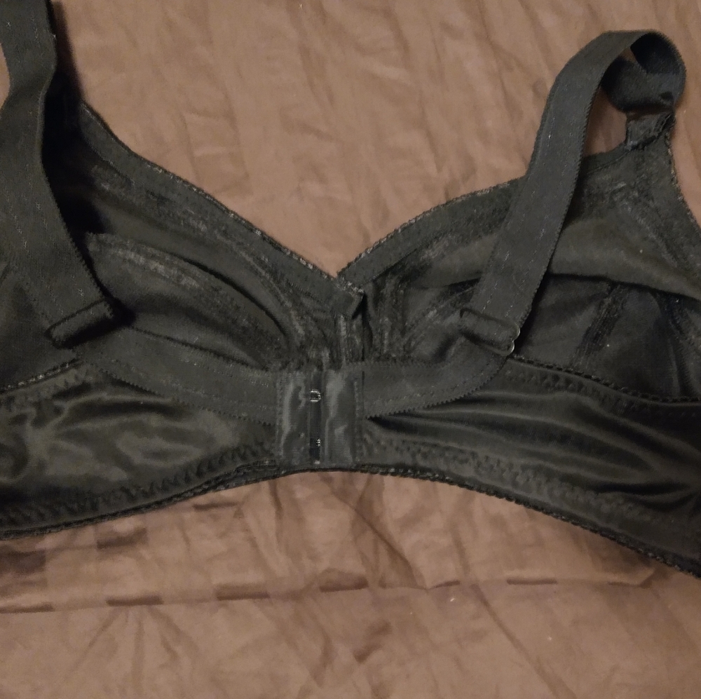Bra - Picture 2 of 4